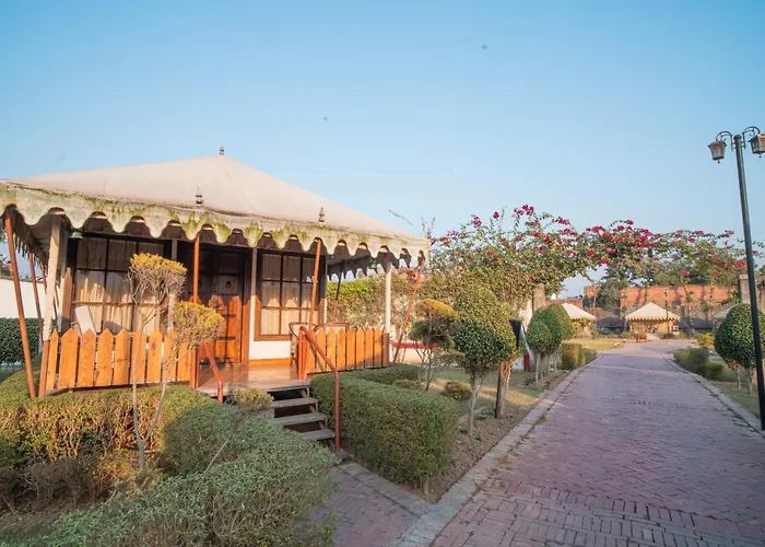 Om Vilas Benares, Varanasi