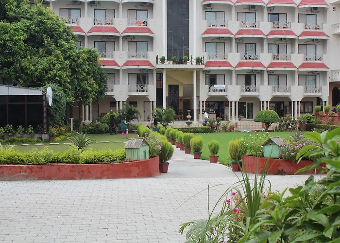 Hotel Surya, Kaiser Palace